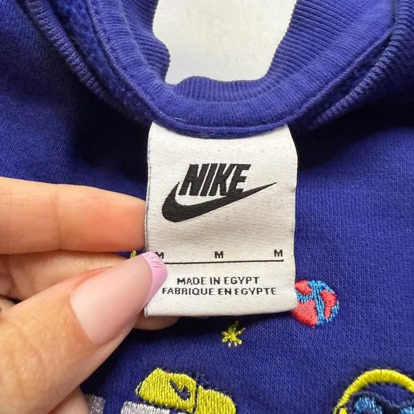 Nike Women's Blue Graphic Sweatshirt - Picture 4 of 4